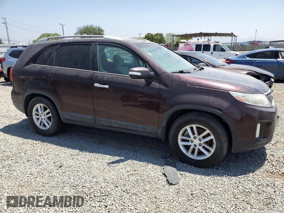 2014 Kia Sorento LX z VIN 5XYKT4A63EG434490, wystawiony jako Copart lot #57361795 z przebiegiem 146 278 mil mil oraz Czysty tytuł • Clean title. Historia ofert i sprzedaży dostępna na DreamBid. Obrazek 4.