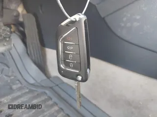 2013 Volkswagen Jetta SE с VIN 3VWDX7AJ0DM226262, выставлен на аукционе IAAI как лот 41622394 с пробегом 153 084 миль миль и . История ставок и продаж доступна на DreamBid. Изображение 11.