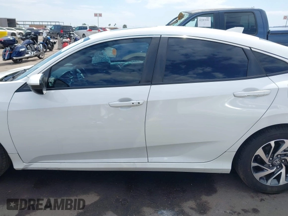 2018 Honda Civic EX с VIN 2HGFC2F73JH568243, выставлен на аукционе IAAI как лот 42215947 с пробегом 98 660 миль миль и . История ставок и продаж доступна на DreamBid. Изображение 14.