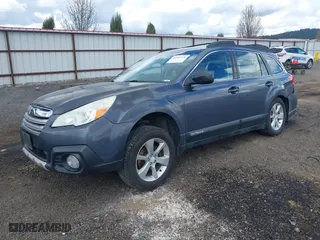 2014 Subaru Outback 2.5i with VIN 4S4BRBAC8E3287205, listed as a IAAI auction lot 41993636 with 207,959 mi miles. Bid and sale history available at carsss.com. Image 2.