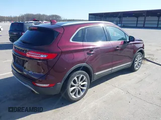 2016 Lincoln MKC Select z VIN 5LMCJ2C96GUJ00891, wystawiony jako IAAI lot #41962387 z przebiegiem 173 999 mil mil oraz . Historia ofert i sprzedaży dostępna na DreamBid. Obrazek 4.