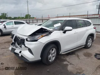 2022 Toyota Highlander L with VIN 5TDCZRAH0NS553876, listed as a IAAI auction lot 42174676 with 49,303 mi miles and . Bid and sale history available at DreamBid. Image 2.