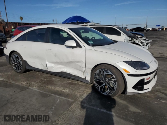 2024 Hyundai Ioniq 6 SEL z VIN KMHM34AA0RA079339, wystawiony jako Copart lot #47627595 z przebiegiem 7 529 mil mil oraz Szkoda całkowita • Salvage title. Historia ofert i sprzedaży dostępna na DreamBid. Obrazek 4.