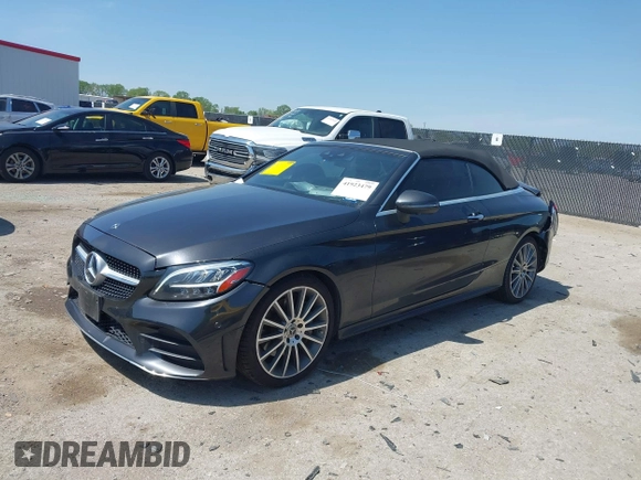 2019 Mercedes-Benz C 300 with VIN WDDWK8DB9KF773831, listed as a IAAI auction lot 41923479 with 37,124 mi miles and . Bid and sale history available at DreamBid. Image 17.