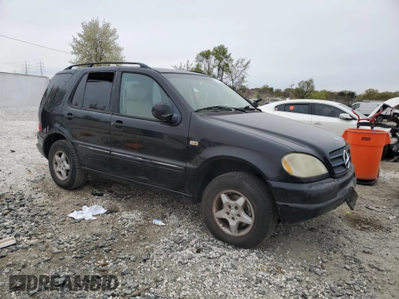 2000 Mercedes-Benz M 320/430/500 z VIN 4JGAB54E3YA209798, wystawiony jako Copart lot #52116575 z przebiegiem Nie podano mil oraz Szkoda całkowita • Salvage title. Historia ofert i sprzedaży dostępna na DreamBid. Obrazek 4.