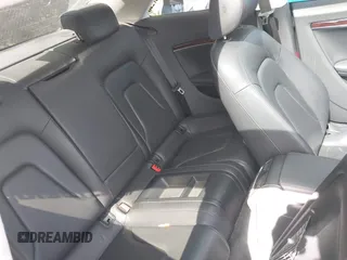 2012 Audi A5 Premium Plus z VIN WAULFAFR3CA028085, wystawiony jako IAAI lot #42181163 z przebiegiem 112 134 mil mil oraz . Historia ofert i sprzedaży dostępna na DreamBid. Obrazek 8.