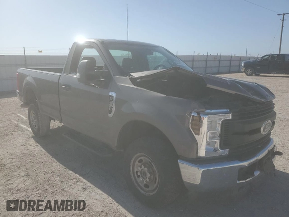 2019 Ford Super Duty F-250 SRW XL with VIN 1FTBF2B63KED10878, listed as a Copart auction lot 52394075 with 61,033 mi miles and Salvage Title. Bid and sale history available at carsss.com. Image 4.