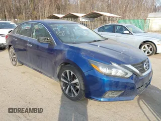 2018 Nissan Altima SR with VIN 1N4AL3AP1JC133204, listed as a IAAI auction lot 41780670 with 97,966 mi miles and . Bid and sale history available at carsss.com. Image 1.