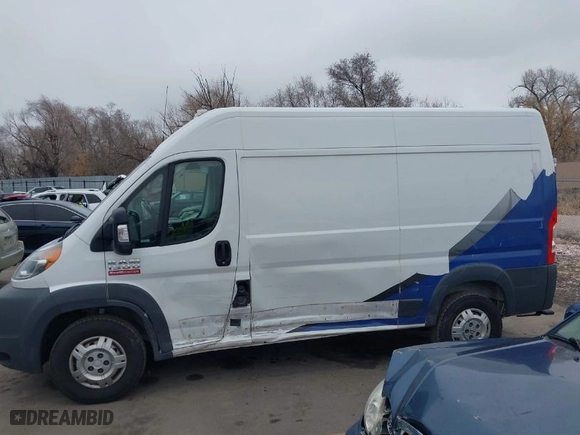 2018 Ram ProMaster Cargo Van with VIN 3C6TRVBG3JE124211, listed as a IAAI auction lot 41733258 with 132,690 mi miles. Bid and sale history available at carsss.com. Image 14.