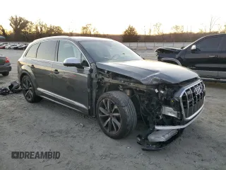2022 Audi SQ7 Premium Plus z VIN WA1AWBF77ND000641, wystawiony jako Copart lot #78383883 z przebiegiem 54 759 mil mil oraz . Historia ofert i sprzedaży dostępna na DreamBid. Obrazek 4.