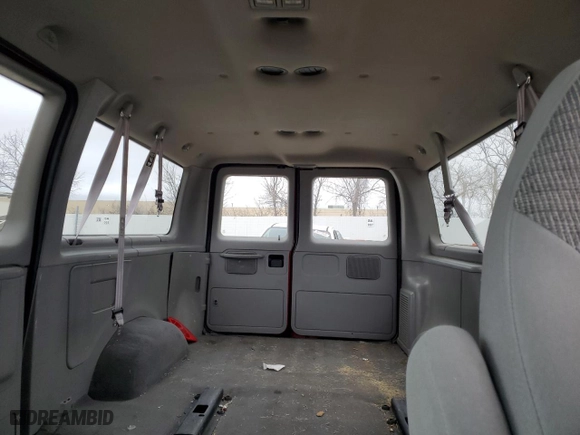 2002 Ford Econoline Wagon XL with VIN 1FMRE11L72HA02674, listed as a Copart auction lot 86361014 with 13,268 mi miles and Clean Title. Bid and sale history available at carsss.com. Image 10.