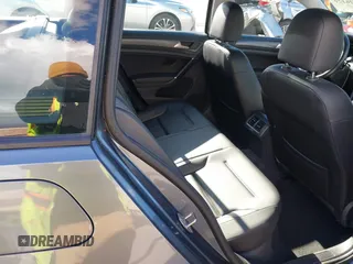 2018 Volkswagen Golf SportWagen S with VIN 3VWD17AUXJM752387, listed as a IAAI auction lot 41526120 with 25,199 mi miles. Bid and sale history available at carsss.com. Image 8.