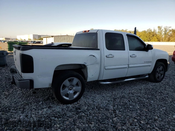 2011 Chevrolet Silverado 1500 LT with VIN 3GCPCSE00BG176118, listed as a Copart auction lot 48958465 with 110,538 mi miles and Salvage Title. Bid and sale history available at DreamBid. Image 3.