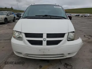 2005 Dodge Caravan SE with VIN 1D4GP24R45B273262, listed as a Copart auction lot 59026005 with 215,054 mi miles and Salvage title. Bid and sale history available at DreamBid. Image 5.
