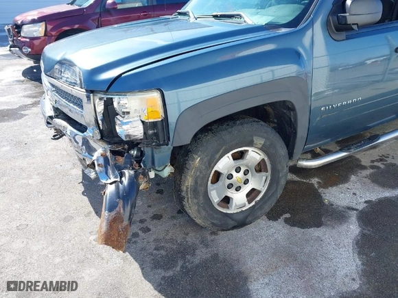 2013 Chevrolet Silverado 1500 LT with VIN 1GCRKSE75DZ253870, listed as a IAAI auction lot 41585450 with 1 mi miles. Bid and sale history available at carsss.com. Image 17.