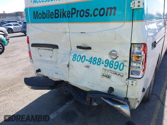 2013 Nissan NV SV с VIN 1N6AF0LY0DN108144, выставлен на аукционе IAAI как лот 42701590 с пробегом 180 895 миль миль и . История ставок и продаж доступна на DreamBid. Изображение 6.