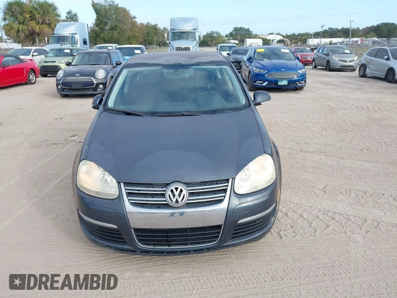 2005 Volkswagen Jetta 2.5 with VIN 3VWPG71K15M633921, listed as a IAAI auction lot 41186775 with 137,915 mi miles and . Bid and sale history available at DreamBid. Image 6.