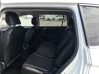 2024 Volkswagen Tiguan SE with VIN 3VV3B7AX5RM086820, listed as a IAAI auction lot 42751180 with 30,839 mi miles and . Bid and sale history available at DreamBid. Image 15.