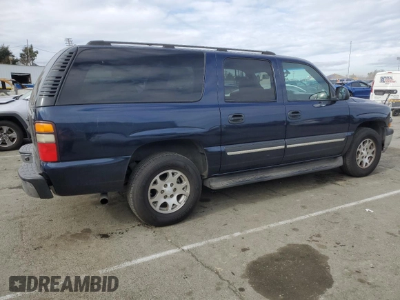 2004 Chevrolet Suburban LT with VIN 3GNEC16T84G207457, listed as a Copart auction lot 45223965 with 194,820 mi miles and Salvage Title. Bid and sale history available at carsss.com. Image 3.