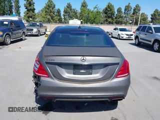 2016 Mercedes-Benz S 550 с VIN WDDUG8CB0GA237364, выставлен на аукционе IAAI как лот 42265337 с пробегом 79 652 миль миль и . История ставок и продаж доступна на DreamBid. Изображение 16.