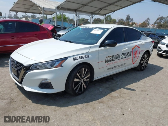 2022 Nissan Altima 2.5 SR with VIN 1N4BL4CVXNN324796, listed as a IAAI auction lot 42140691 with 62,501 mi miles. Bid and sale history available at carsss.com. Image 2.