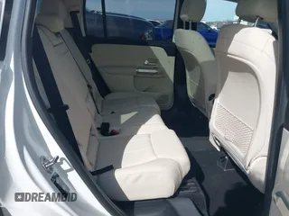 2020 Mercedes-Benz GLB 250 z VIN WDC4M4GB0LW010866, wystawiony jako IAAI lot #41720732 z przebiegiem 6 515 mil mil oraz . Historia ofert i sprzedaży dostępna na DreamBid. Obrazek 8.