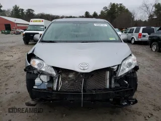 2016 Toyota Sienna LE with VIN 5TDJK3DC4GS133341, listed as a Copart auction lot 83660134 with 133,700 mi miles and Salvage Title. Bid and sale history available at carsss.com. Image 5.