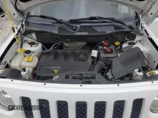 2016 Jeep Patriot Latitude z VIN 1C4NJRFB6GD695443, wystawiony jako Copart lot #52429825 z przebiegiem 125 999 mil mil oraz Czysty tytuł • Clean title. Historia ofert i sprzedaży dostępna na DreamBid. Obrazek 12.