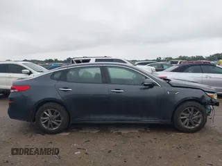 2020 Kia Optima LX с VIN 5XXGT4L30LG383721, выставлен на аукционе IAAI как лот 42429025 с пробегом 112 163 миль миль и . История ставок и продаж доступна на DreamBid. Изображение 14.