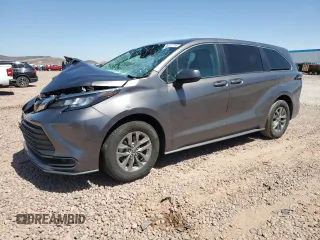 2022 Toyota Sienna LE with VIN 5TDKRKEC1NS127437, listed as a Copart auction lot 56702715 with 110,344 mi miles and Salvage title. Bid and sale history available at DreamBid. Image 1.