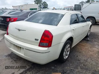 2007 Chrysler 300 Touring with VIN 2C3KA53G97H683225, listed as a IAAI auction lot 42154480 with 193,613 mi miles and . Bid and sale history available at DreamBid. Image 4.