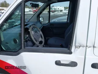2011 Ford Transit Connect XLT z VIN NM0LS7DN2BT050418, wystawiony jako IAAI lot #41631356 z przebiegiem 154 095 mil mil oraz . Historia ofert i sprzedaży dostępna na DreamBid. Obrazek 12.