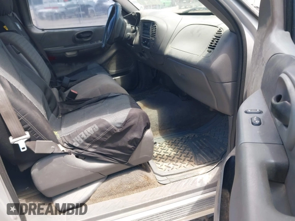2003 Ford F-150 XL with VIN 1FTRX07W33KB50982, listed as a IAAI auction lot 42599811 with 271,009 mi miles and . Bid and sale history available at DreamBid. Image 5.