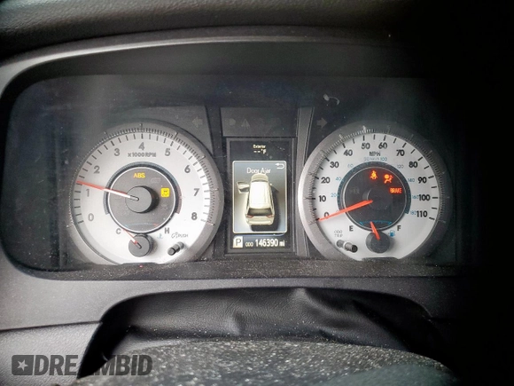 2015 Toyota Sienna SE with VIN 5TDXK3DC0FS636468, listed as a Copart auction lot 60164835 with 146,390 mi miles and Salvage title. Bid and sale history available at DreamBid. Image 9.