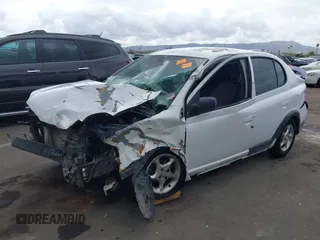 2000 Toyota ECHO z VIN JTDBT1234Y0075812, wystawiony jako IAAI lot #42203000 z przebiegiem Nie podano mil oraz . Historia ofert i sprzedaży dostępna na DreamBid. Obrazek 2.