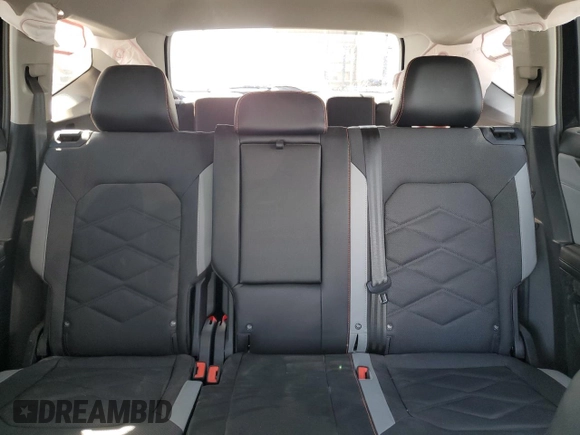 2024 Volkswagen Atlas Peak Edition SE with VIN 1V2CR2CA0RC556421, listed as a Copart auction lot 49862585 with 627 mi miles and Salvage title. Bid and sale history available at DreamBid. Image 10.