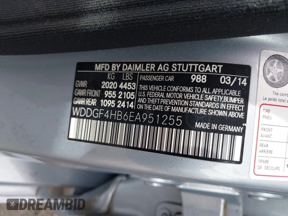 2014 Mercedes-Benz C-Class C 250 Sport with VIN WDDGF4HB6EA951255, listed as a IAAI auction lot 41868966 with 25,694 mi miles. Bid and sale history available at carsss.com. Image 9.