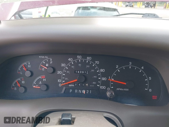 2000 Ford F-250 XL with VIN 1FTNW21S5YEE13482, listed as a IAAI auction lot 42418740 with 143,919 mi miles and . Bid and sale history available at DreamBid. Image 7.
