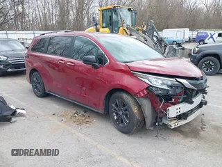 2024 Toyota Sienna XSE z VIN 5TDDSKFCXRS118480, wystawiony jako IAAI lot #42045238 z przebiegiem 21 194 mil mil oraz . Historia ofert i sprzedaży dostępna na DreamBid. Obrazek 1.