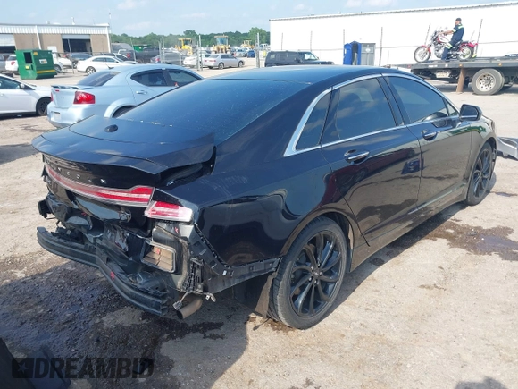 2020 Lincoln MKZ Reserve with VIN 3LN6L5E92LR609404, listed as a IAAI auction lot 42402524 with 44,271 mi miles and . Bid and sale history available at DreamBid. Image 4.