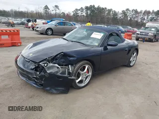 2003 Porsche Boxster S с VIN WP0CB29853U662035, выставлен на аукционе IAAI как лот 41845536 с пробегом 42 026 миль миль и . История ставок и продаж доступна на DreamBid. Изображение 2.