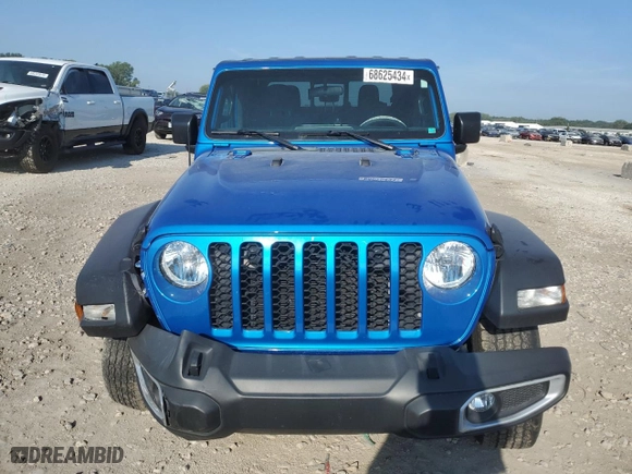 2021 Jeep Gladiator Texas Trail with VIN 1C6JJTAM5ML546356, listed as a Copart auction lot 68625434 with 43,518 mi miles and Salvage Title. Bid and sale history available at carsss.com. Image 5.