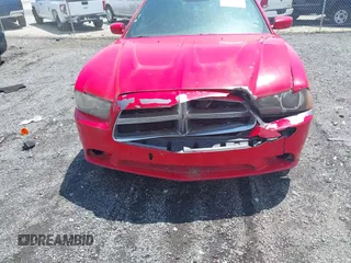 2011 Dodge Charger SE z VIN 2B3CL3CG5BH608062, wystawiony jako IAAI lot #42547136 z przebiegiem Nie podano mil oraz . Historia ofert i sprzedaży dostępna na DreamBid. Obrazek 12.