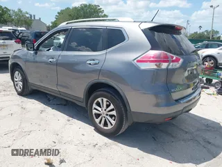 2016 Nissan Rogue SV z VIN KNMAT2MV8GP697352, wystawiony jako IAAI lot #41948298 z przebiegiem 79 119 mil mil oraz . Historia ofert i sprzedaży dostępna na DreamBid. Obrazek 3.