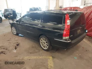 2006 Volvo V70 2.5L Turbo with VIN YV1SW592462546378, listed as a IAAI auction lot 41793656 with 178,137 mi miles. Bid and sale history available at carsss.com. Image 3.