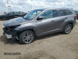 2017 Toyota Highlander XLE with VIN 5TDJZRFH8HS425504, listed as a Copart auction lot 59819625 with 149,287 mi miles and Salvage title. Bid and sale history available at DreamBid. Image 1.