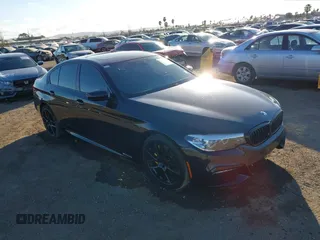 2020 BMW 5 Series 540i с VIN WBAJS1C01LCD20897, выставлен на аукционе IAAI как лот 41279762 с пробегом 62 886 миль миль и . История ставок и продаж доступна на DreamBid. Изображение 1.