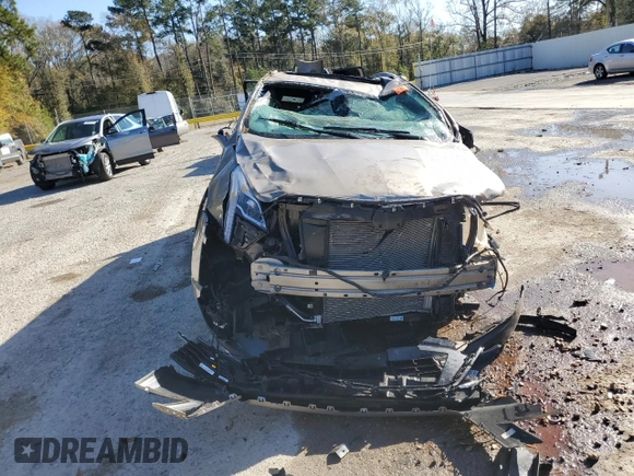 2022 Cadillac XT5 FWD Premium Luxury z VIN 1GYKNCRS8NZ112882, wystawiony jako Copart lot #86999544 z przebiegiem Nie podano mil oraz Szkoda całkowita • Salvage title. Historia ofert i sprzedaży dostępna na DreamBid. Obrazek 5.