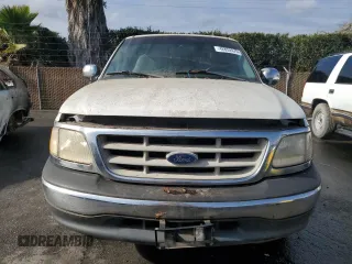 2000 Ford F-150 XL with VIN 1FTRX17L7YKA72919, listed as a Copart auction lot 42852475 with 133,377 mi miles and Clean Title. Bid and sale history available at carsss.com. Image 5.