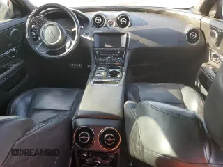 2015 Jaguar XJ with VIN SAJWA3HT8FMV90846, listed as a Copart auction lot 67423804 with 144,516 mi miles and Clean Title. Bid and sale history available at DreamBid. Image 8.